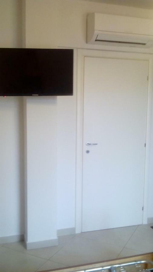 Giulietta E Romeo Bed & Breakfast Peschiera del Garda Exterior photo